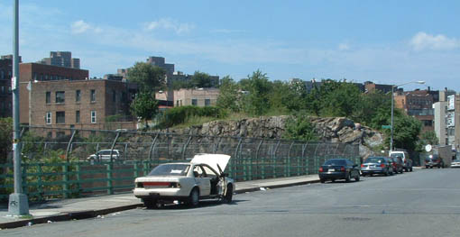 Abandoned_Car_Cross_Bronx.jpg