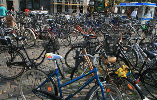 IMG_0113_copenhagen_bikes.jpg