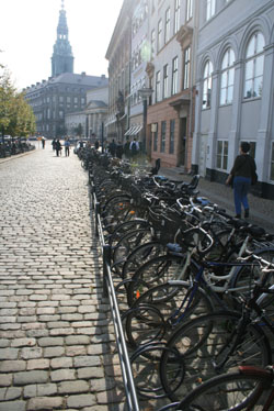 IMG_0124_bike_parking.jpg