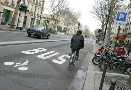 paris_protected_cyclist.jpg