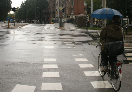 amsterdam_umbrellabike.jpg