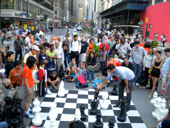 giant_chess.jpg