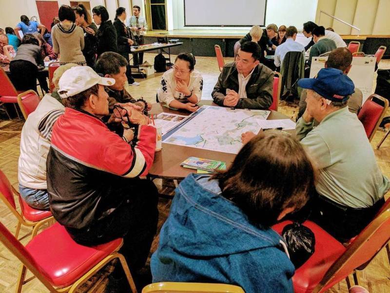 The Mandarin-speaking table at last night's workshop. Photo: Greater Flushing Chamber of Commerce