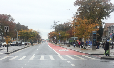 The new center roadway bus lane and SBS station on Woodhaven Boulevard just south of Jamaica Avenue. Photo: David Meyer