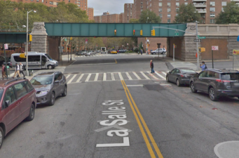 La Salle Street and Broadway in Manhattan, where a driver opened a car door into the path of Juan Pacheco. Image: Google Maps