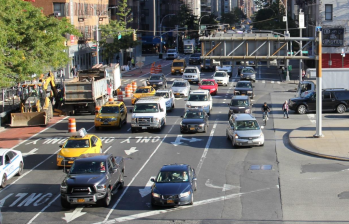 The city did not meet its projections for protected bike lanes this year, partly because it failed to close the gap on Second Avenue. Photo: DOT