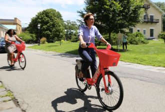 DOT Commissioner Polly Trottenberg never convinced her current boss to ride a bike to work. Maybe Joe Biden will give it a try? File photo: DOT