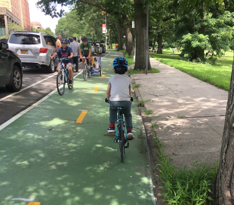 Weekend bike traffic on Broadway by Van Cortlandt Park. Photo: Eben Weiss/Bike Snob NYC