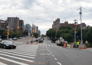 This block of Queens Boulevard in Forest Hills was supposed to have protected bike lanes by now. Jessame Hannus/Twitter