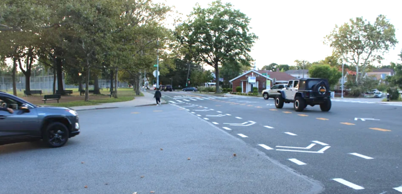 The unprotected bike lane on Underhill Avenue at 188th Street in Fresh Meadow, where the crash occurred. Photo: Sergio Romero