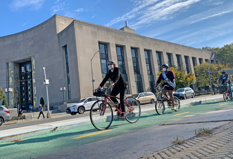 DOT Commissioner Polly Trottenberg rode to her press conference celebrating the new Flatbush Avenue protected bike lane. Photo: Gersh Kuntzman