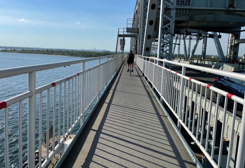 Free him: A cyclist makes his way across the MTA-controlled Gil Hodges Bridge. Photo: Dave Colon