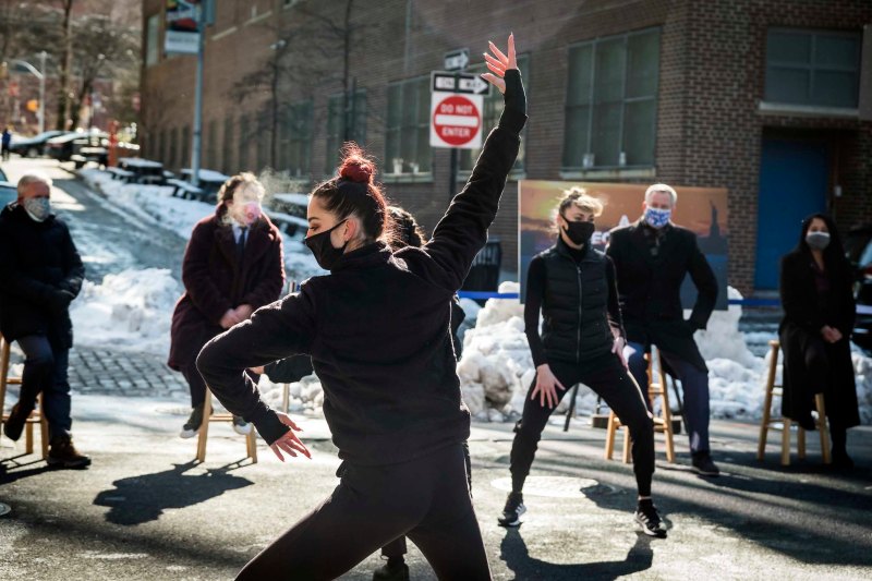 Dancers perform in front of Mayor de Blasio in a video promoting the city's Open Culture program. Photo: Mayor's Office