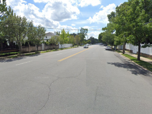 Look, ma, no safety! Hylan Boulevard is a speedway. Photo: Google