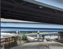 The entrance to the shared-use path, formerly the entrance to the Grand Central Parkway, from Park Drive East. Photo: Yehuda Pollack