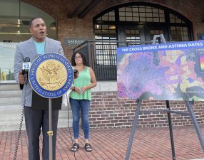Rep. Ritchie Torres with Loving the Bronx Founder Nilka Martell at a press conference on congestion pricing and air quality in the Bronx. Photo: Dave Colon