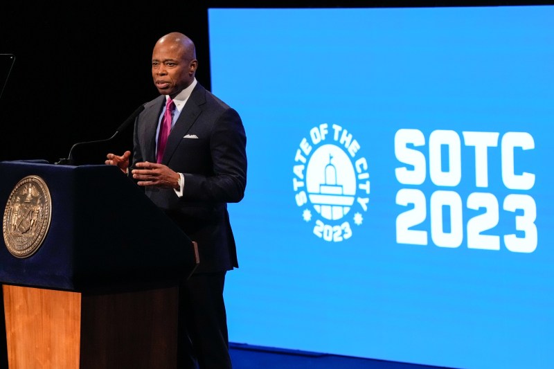 The mayor talking about getting stuff done. Photo: Michael Appleton / Mayoral Photography Office